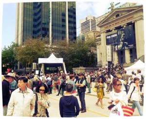 Robson Square - Jazz Fest - P1050608 - Detail