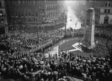 Remembrance Day, Victory Square, 1932. CoV Archives: CVA 99-2691