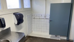 Robson Park - Public Bathroom - Kingsway - IMG_8523